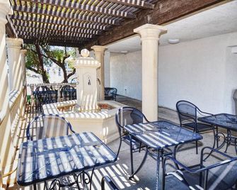 Vagabond Inn Buttonwillow North I-5 - Buttonwillow - Patio