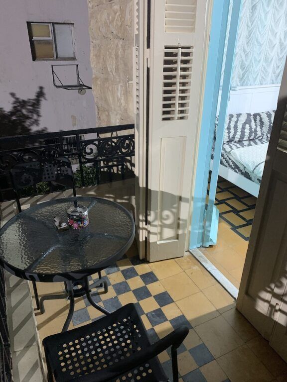 Guesthouse Comfy - حيفا - شرفة