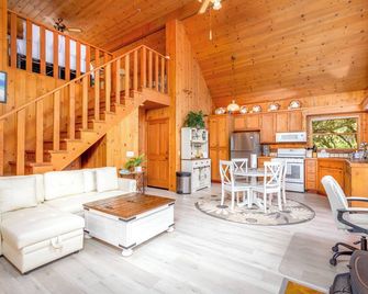 Sequoia 3-bed Cabin - No Cleaning Fee - Three Rivers - Three Rivers - Living room