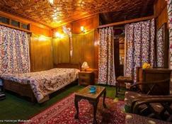 Houseboat Lily of Nageen - Srinagar - Bedroom