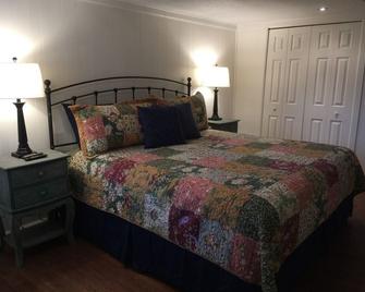 Blanco County Inn - Blanco - Bedroom