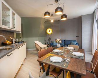 Appart'hôtel East Paris Suite - Paris - Sală de mese