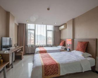 Tonghua Zhuoya Preferred Hotel - Tonghua - Camera da letto