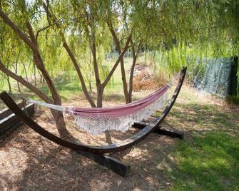 Farmhouse 'Appartamento Vicino Al Mare' with Private Garden, Wi-Fi and Air Conditioning - Piombino - Innenhof