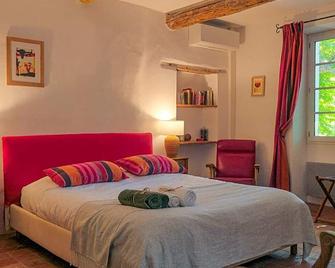 Montjoia - Le Thor - Bedroom