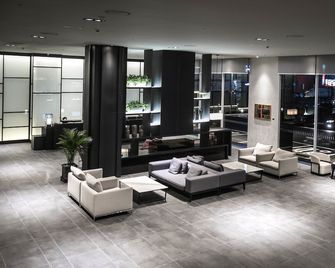 Sky View Hotel - Čchangwon - Salónek