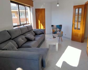 Jaen Apartment - Ponferrada - Living room