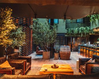 Magic Kloverhuset Harbour Hotel, a member of Radisson Individuals - Bergen - Patio