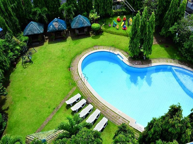 Real Family Hotel - Ciudad de Batangas - Piscina