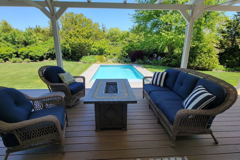 Serene North Fork Oasis - Mattituck - בריכה
