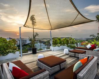 Hotel Daun Bali Seminyak - Denpasar - Ban công