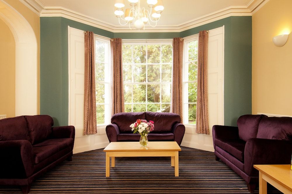 Yha Stratford-Upon-Avon - סטרטפורד אפון-אבון - סלון