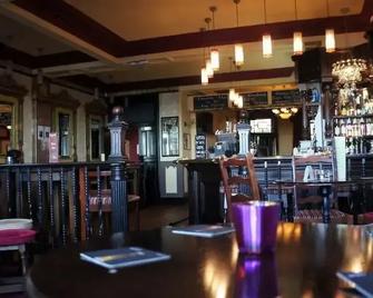 The Royal - Morecambe - Bar