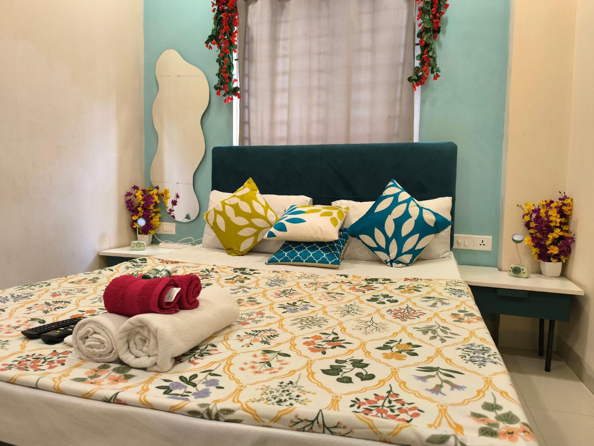 Orraica Stays Standard Living - Indore - Slaapkamer