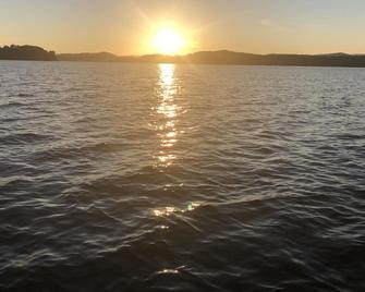 Cherokee Lake view by Gilmore Dock 1 hour from Gatlinburg - Bean Station - Beach