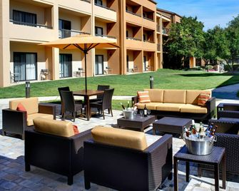 Courtyard by Marriott Toledo Airport/Holland - Holland - Pati