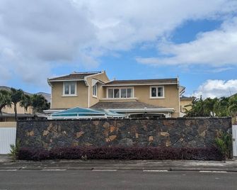 Villa De Alisha - Blue bay - Gebouw