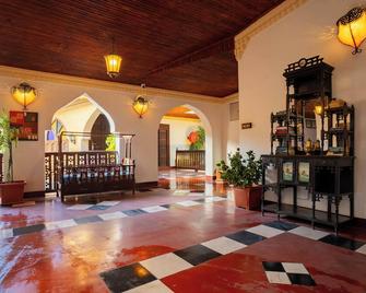 Mizingani Seafront Hotel - Zanzibar - Bar