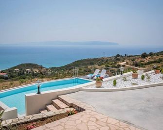 Countrystyle Villa Bonora - Skala - Pool
