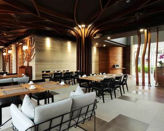 Mahogany Hotel - Kuta Selatan