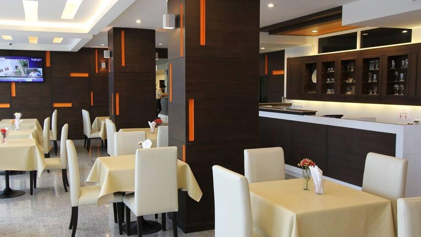 إس تارا جراند هوتل