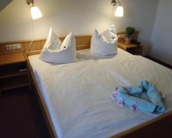 Hotel Wutzler - Triptis - Camera da letto