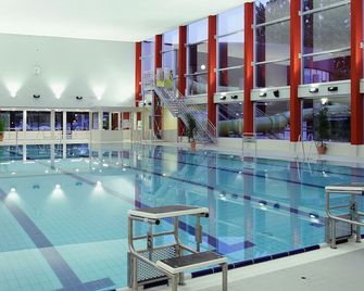 Friendly Cityhotel Oktopus - Siegburg - Zwembad