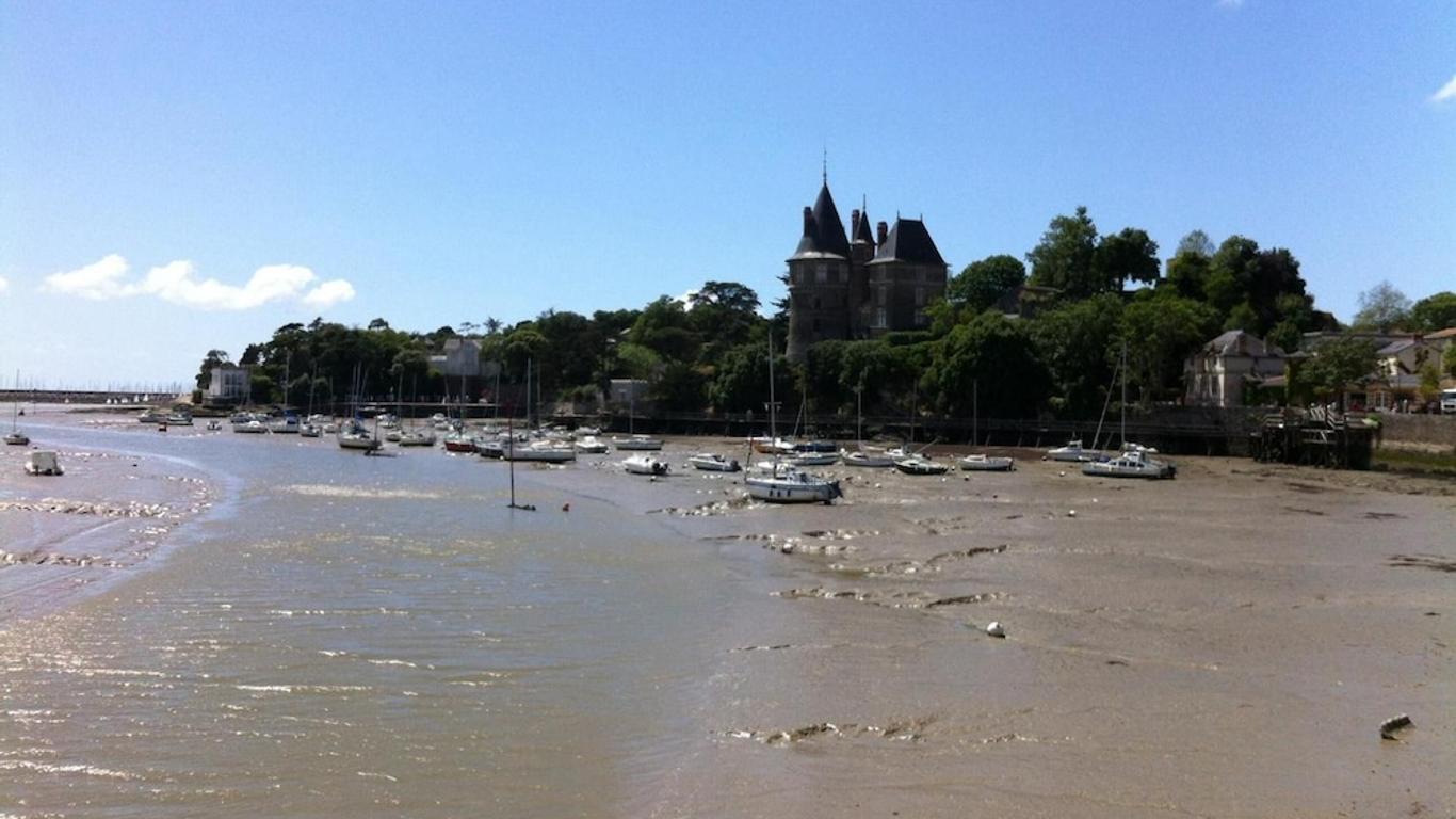Brit Hotel Les Alizes