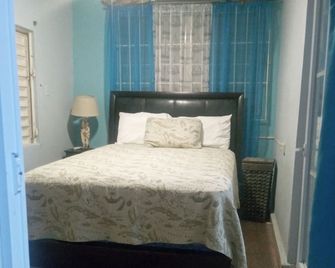 Studio Apt - Añasco - Habitación