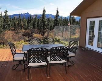 Denali Park 2 Bedroom Mom in Law - Healy - Balkon