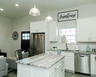 The Bethany House - Countryside Retreat near Waco - Bruceville-Eddy - Kitchen