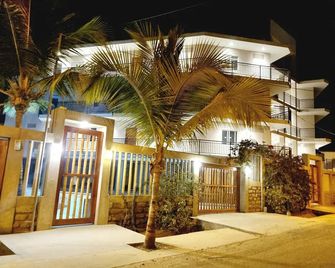 Condominio, Las Pocitas de Máncora- Deluxe - Máncora - Edificio