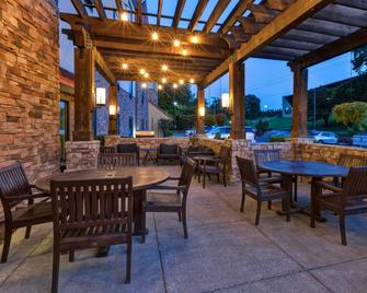 TownePlace Suites by Marriott Nashville Airport - Nashville - Patio