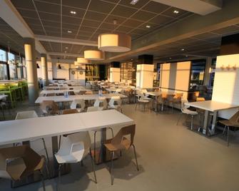 Ethic Etapes Dijon - דיז'ון - מסעדה