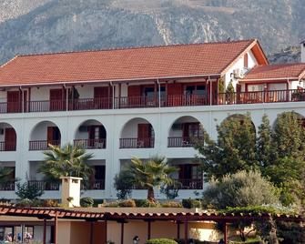Onar Village - Kyrenia - Building