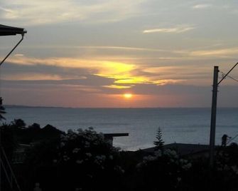 Prime Ocean View Vacation Villa - Plaisance - Building