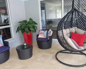 Luxurious Hamptons inspired home on the coast - Mooloolaba