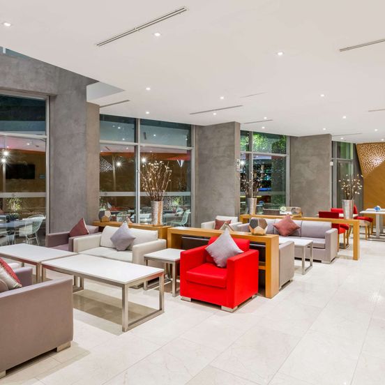 Lounge view of Ramada Encore Lima San Isidro