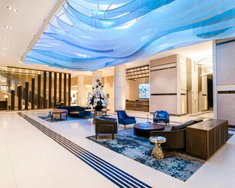 Hilton Niagara Falls/Fallsview Hotel & Suites - Niagara Falls - Lobby