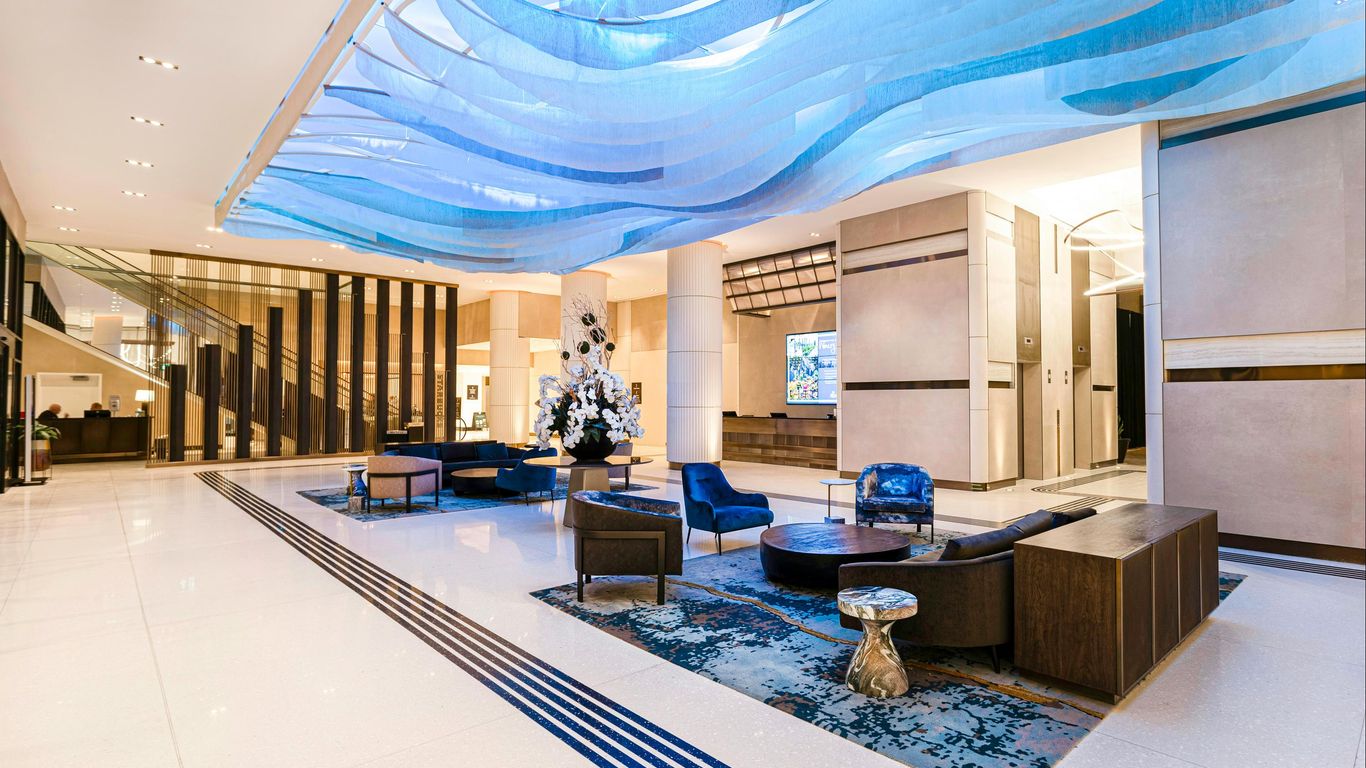 Hilton Niagara Falls/Fallsview Hotel & Suites