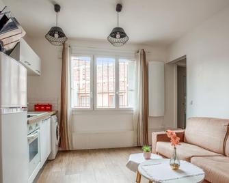 Cosy apartment in Bagnolet close to Paris - Welkeys - Bagnolet - Salon