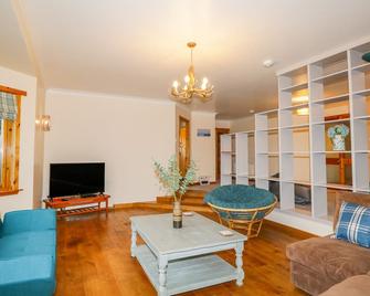 Ptarmigan - Carrbridge - Living room