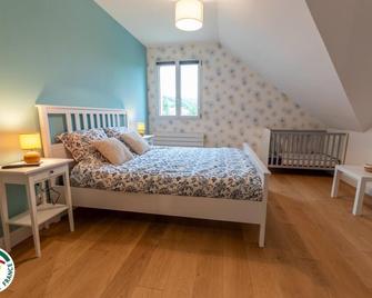 Les Deux Piliers - Courthiezy - Château-Thierry - Schlafzimmer