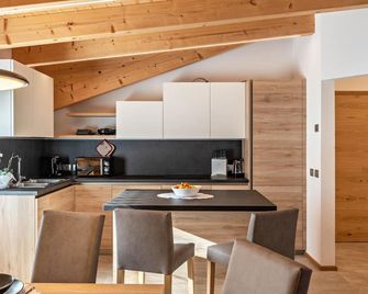 Apartment 'Majon De Rita' with Mountain View, Whirlpool and Wi-Fi - Vigo di Fassa - Kitchen