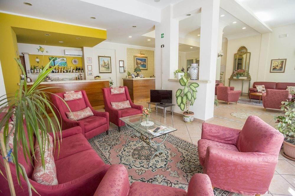 ميدتيرانيو