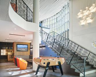 Campanile Paris 12 - Bercy Village - פריז - לובי