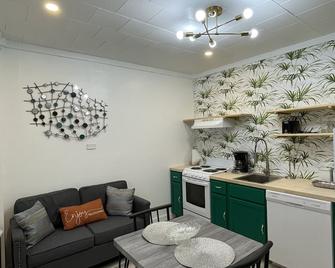 A Cozy newly renovated unit in northern Wisconsin - Antigo - Keuken