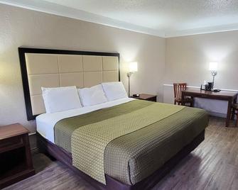 Flex Studios - San Antonio - Bedroom