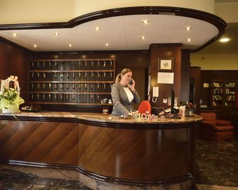 Hotel Bergamo Mare Mhotelsgroup - San Bartolomeo al Mare - Front desk