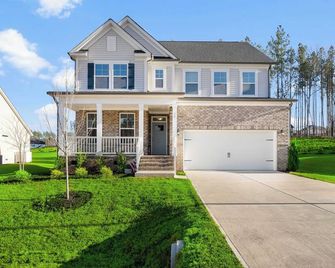 Tranquil Retreat on Echo Canyon Dr #41949 - Clayton - Building